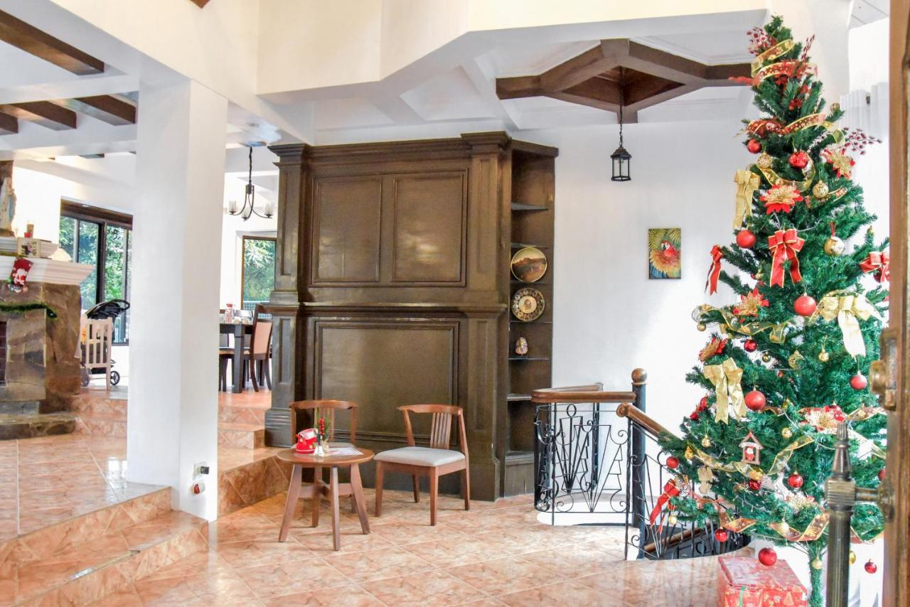 El Castillo Bed And Breakfast Angono Экстерьер фото