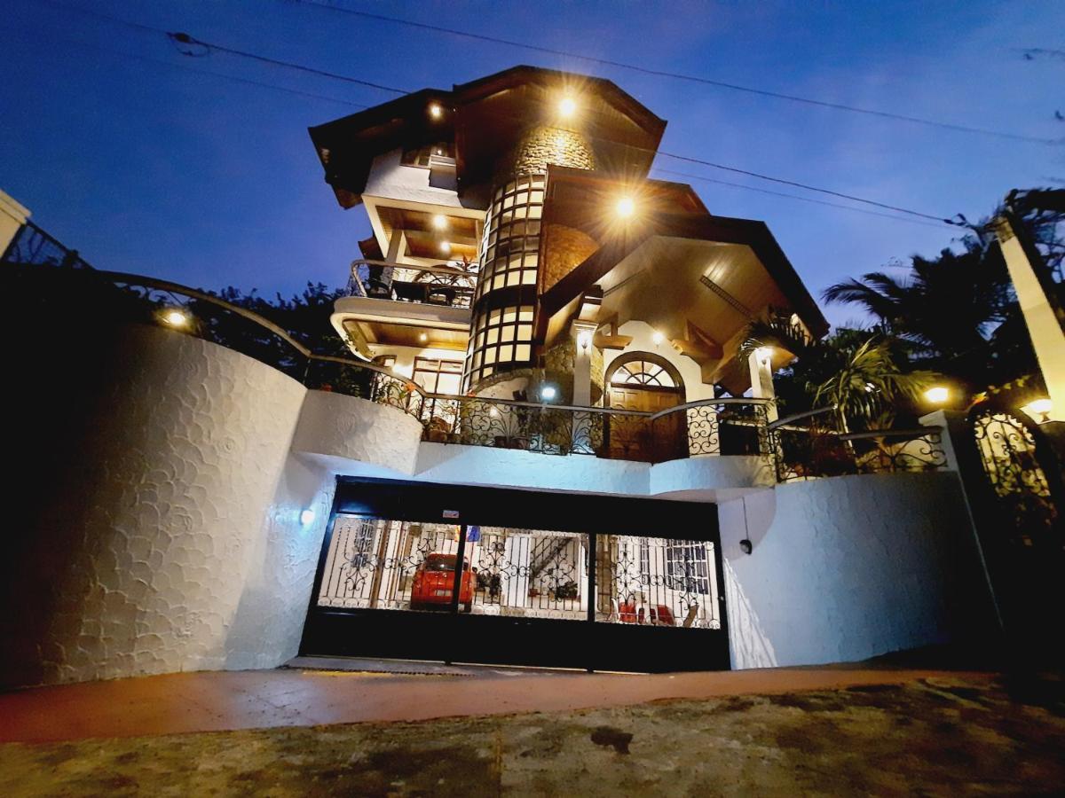 El Castillo Bed And Breakfast Angono Экстерьер фото