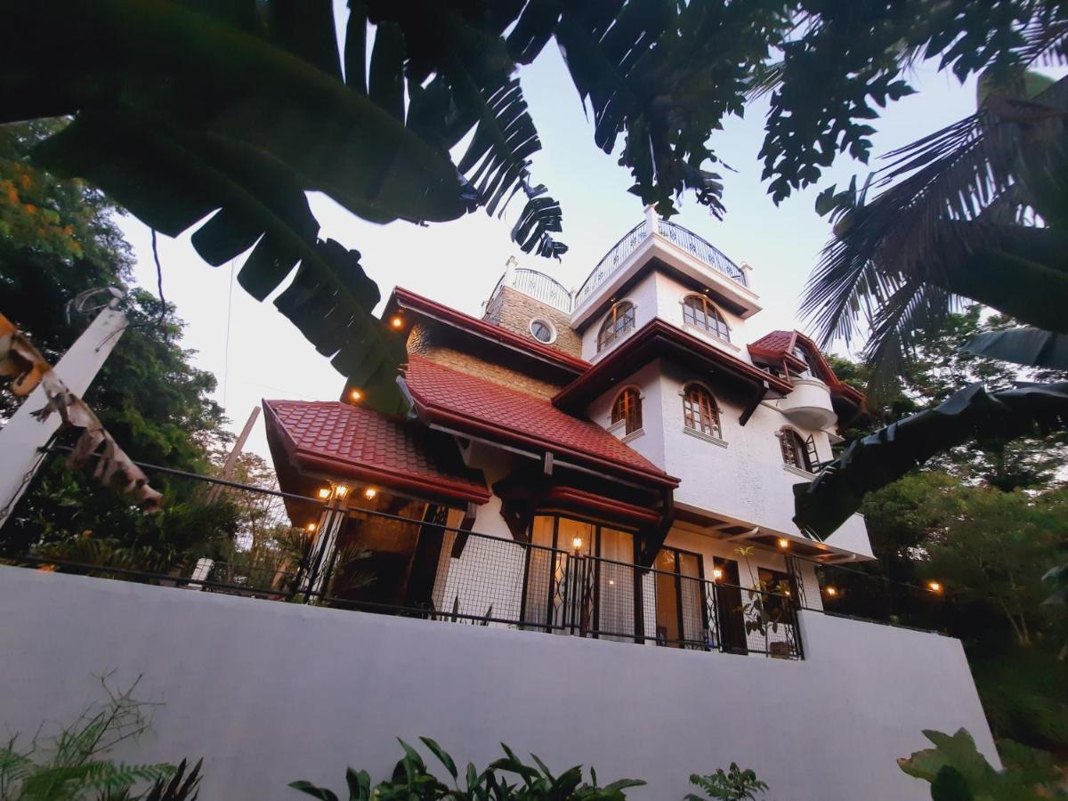El Castillo Bed And Breakfast Angono Экстерьер фото