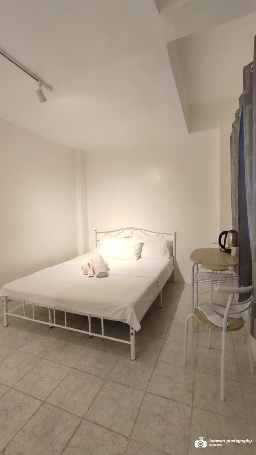El Castillo Bed And Breakfast Angono Экстерьер фото
