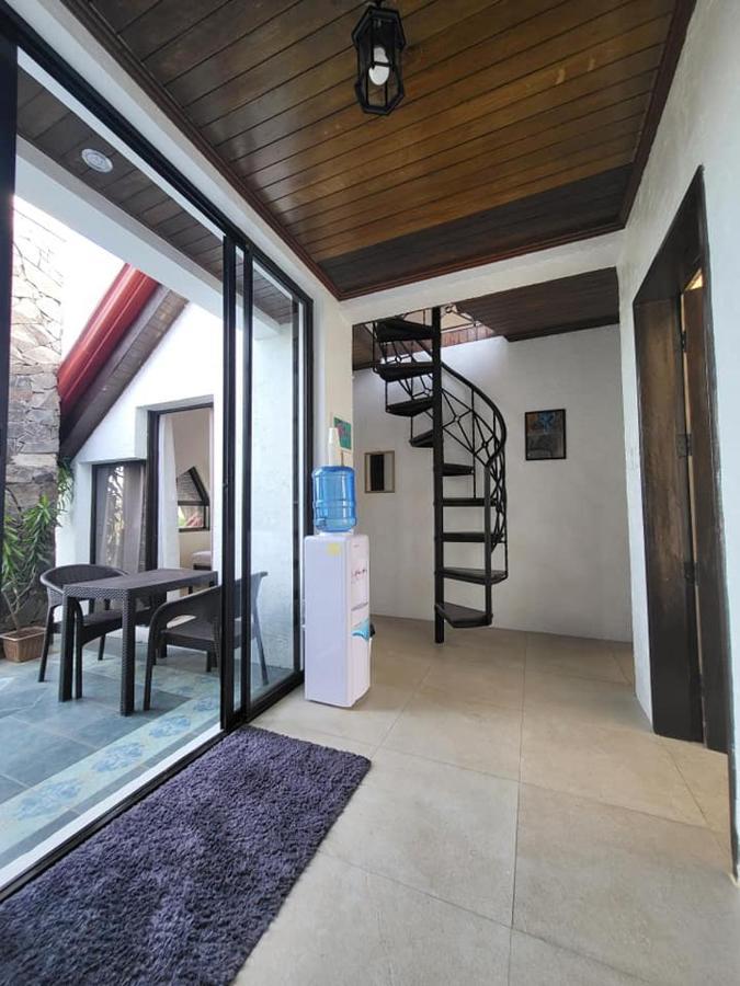 El Castillo Bed And Breakfast Angono Экстерьер фото